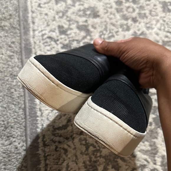 🖤Women’s Chunky Black Slip-On Shoes🖤 - Picture 6 of 9